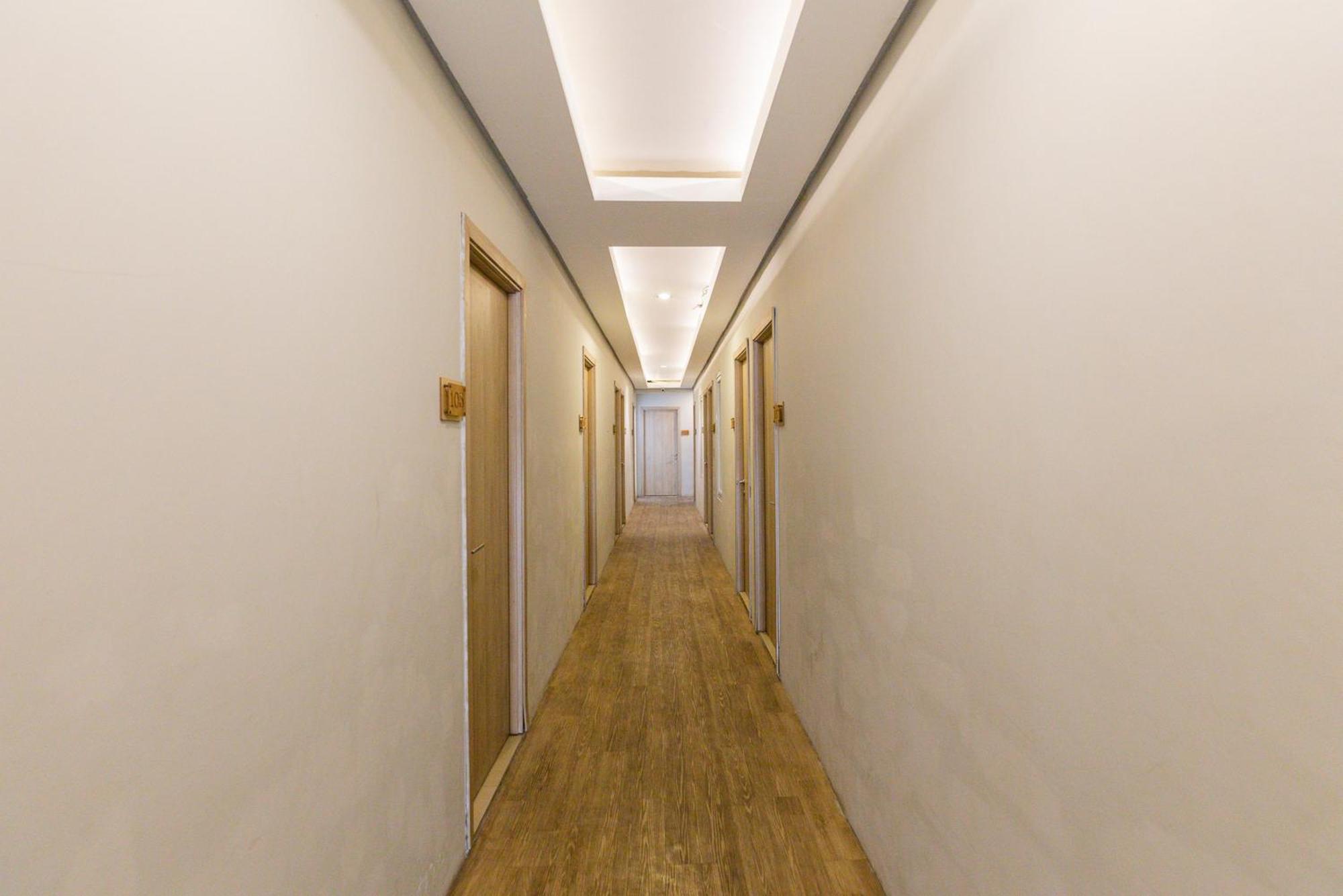 Reddoorz Plus Syariah Near Mall Pondok Indah Giacarta Esterno foto